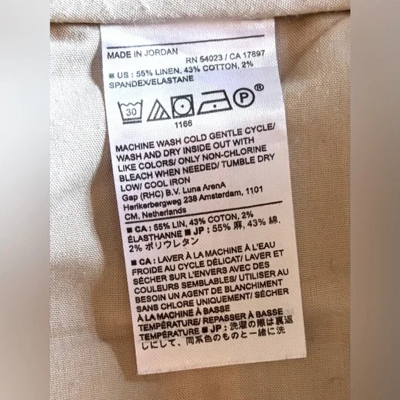 Linen Blend Pleated Shorts - Picture 7 of 7